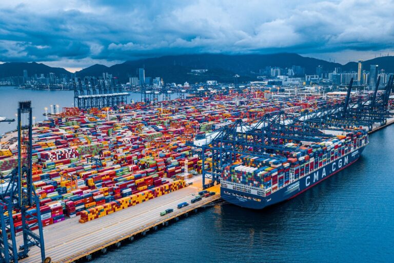 中国の輸出36％急増、好調の裏に潜む危機 成長の原動力が弱点になる理由 - NewSphere